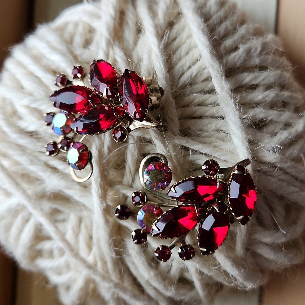 Vibrant vintage clip earrings